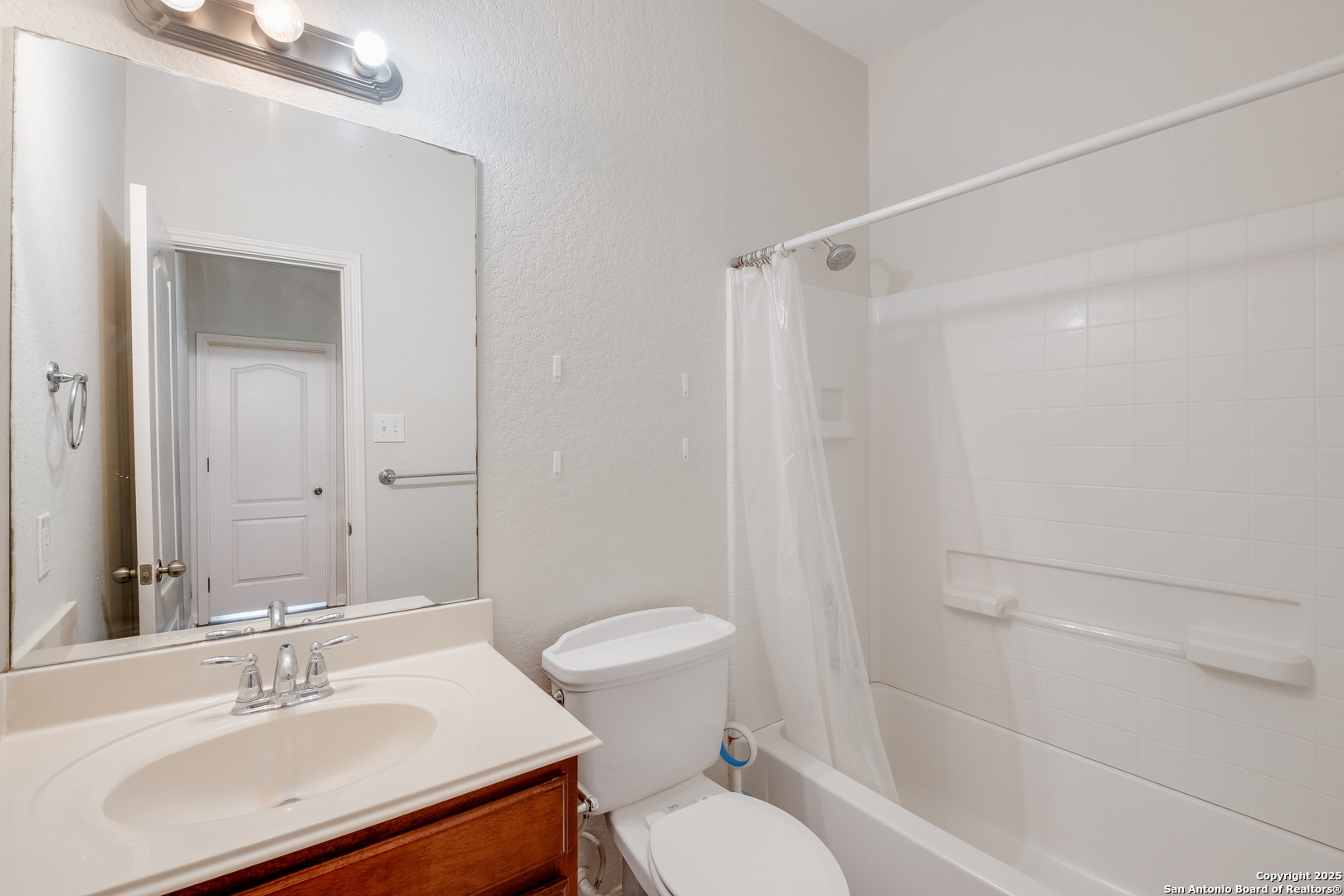 property viewer photo 18