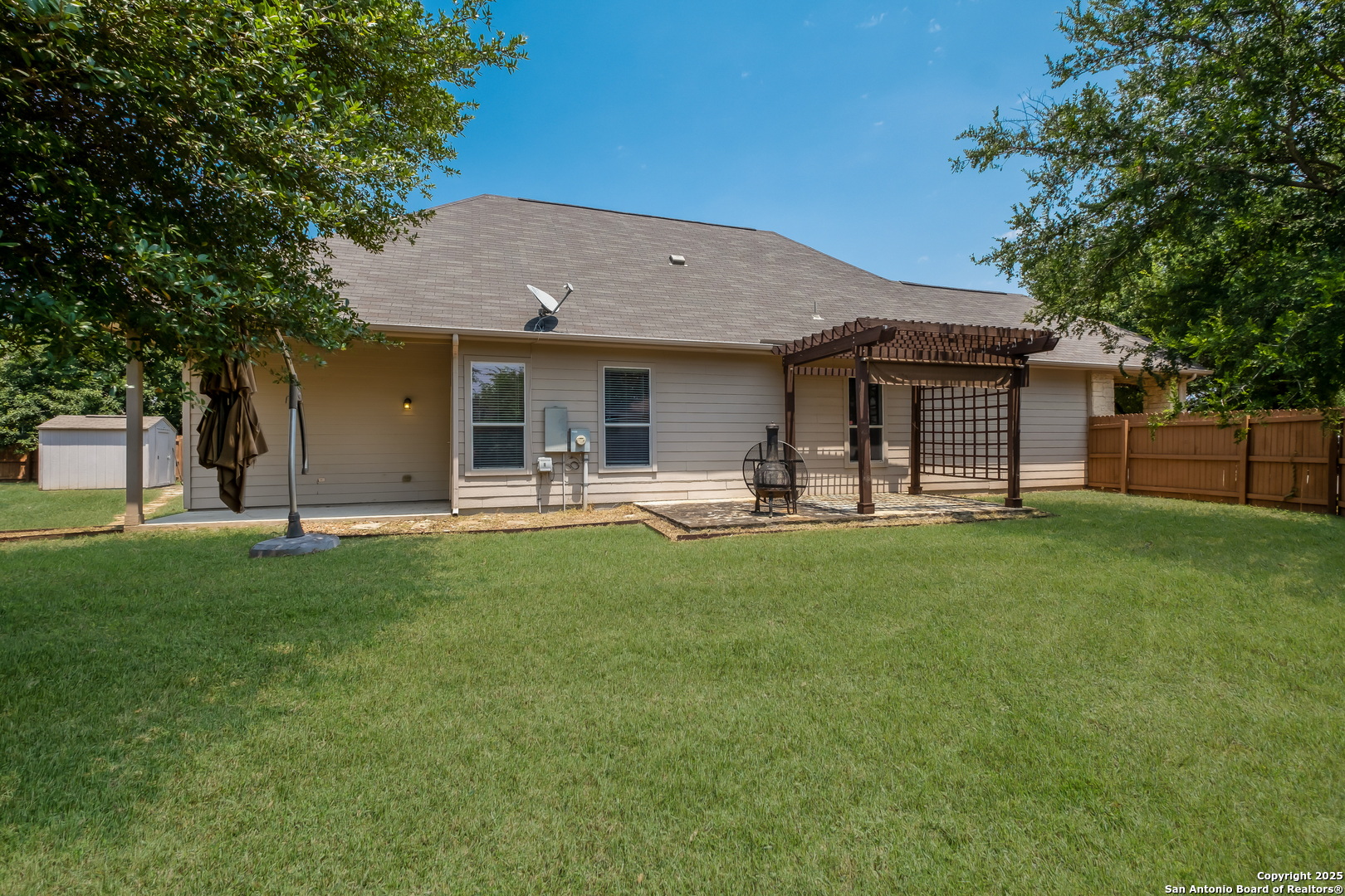 property viewer photo 25
