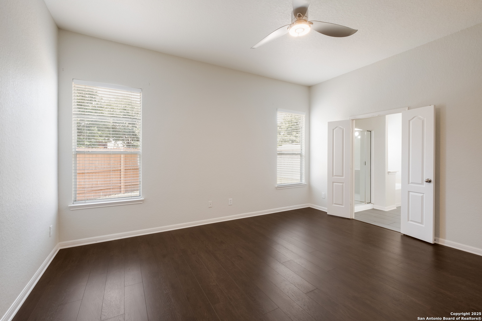 property viewer photo 6