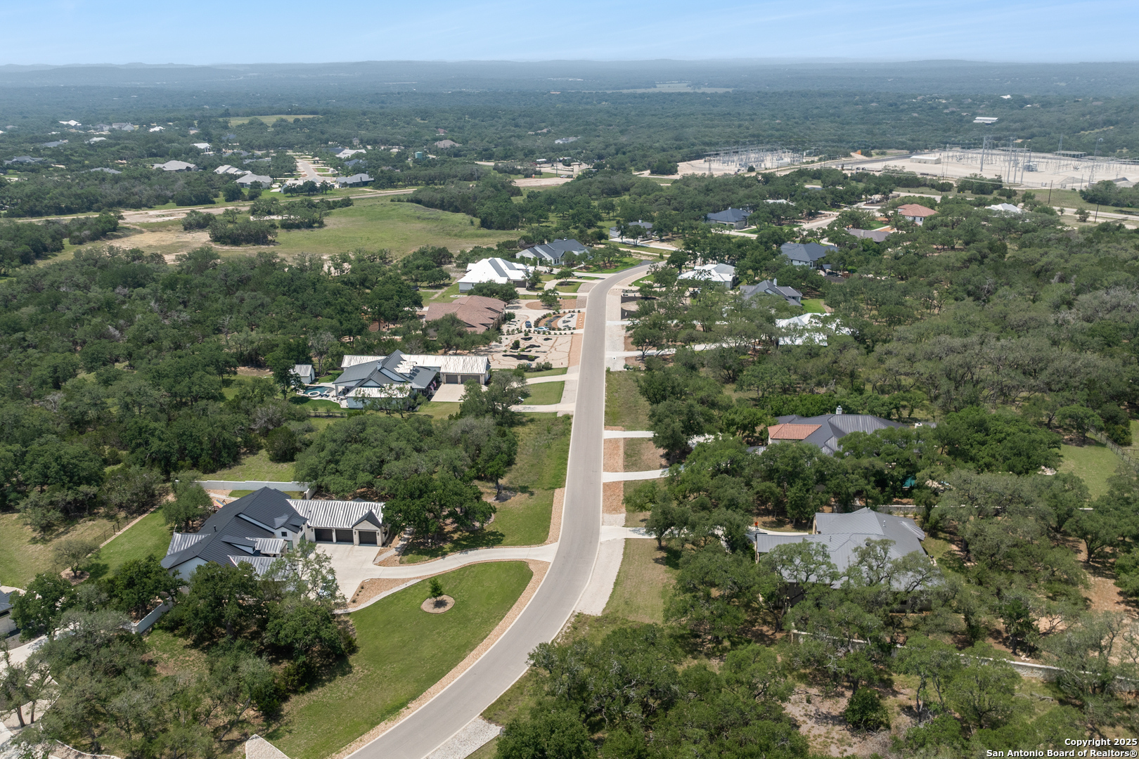main property photo 13