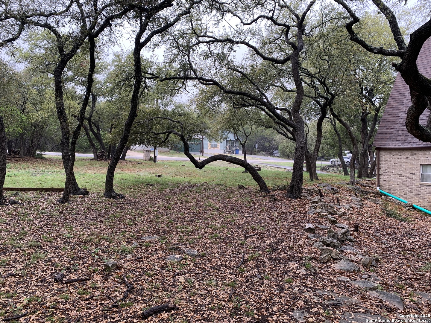 main property photo 31