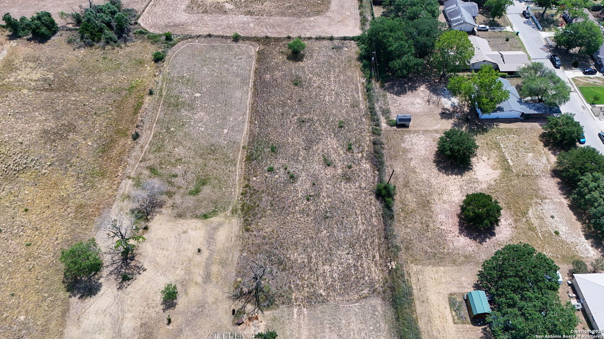 main property photo 3