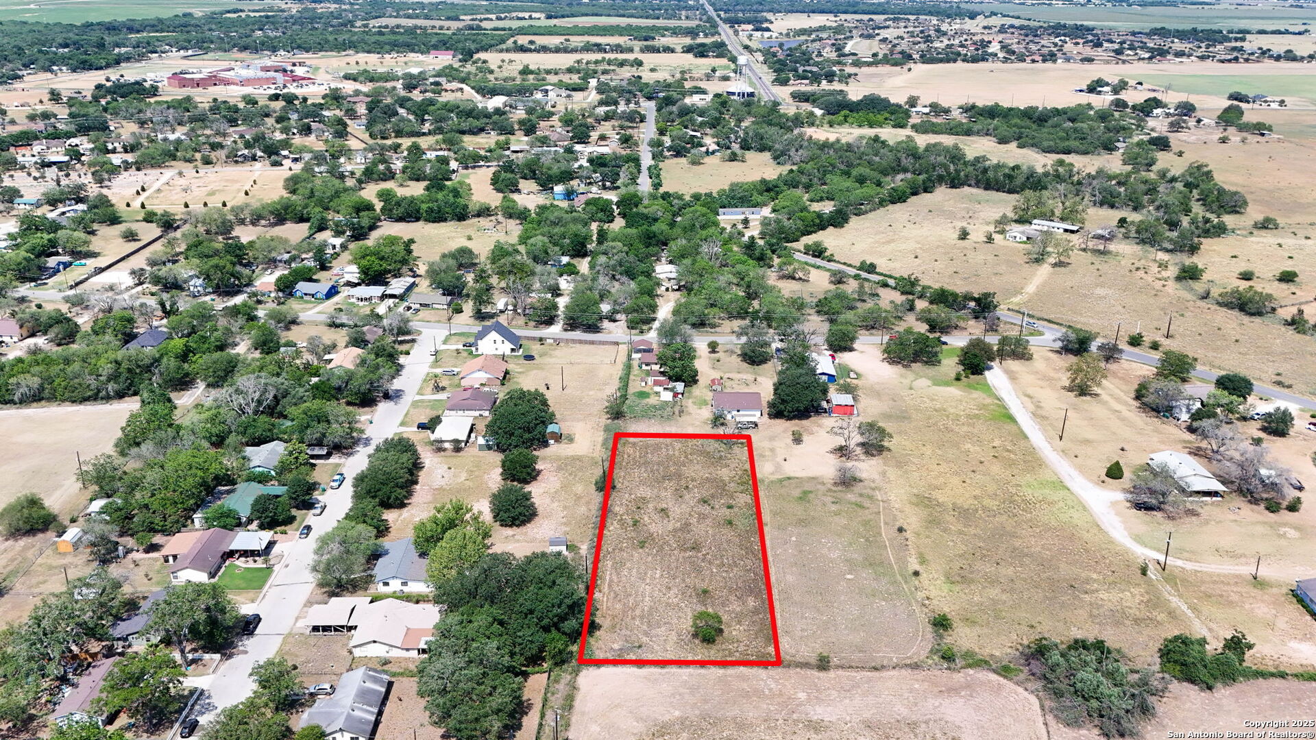 main property photo 4