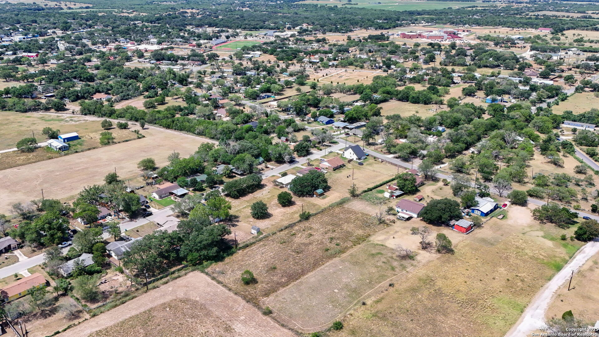 main property photo 7