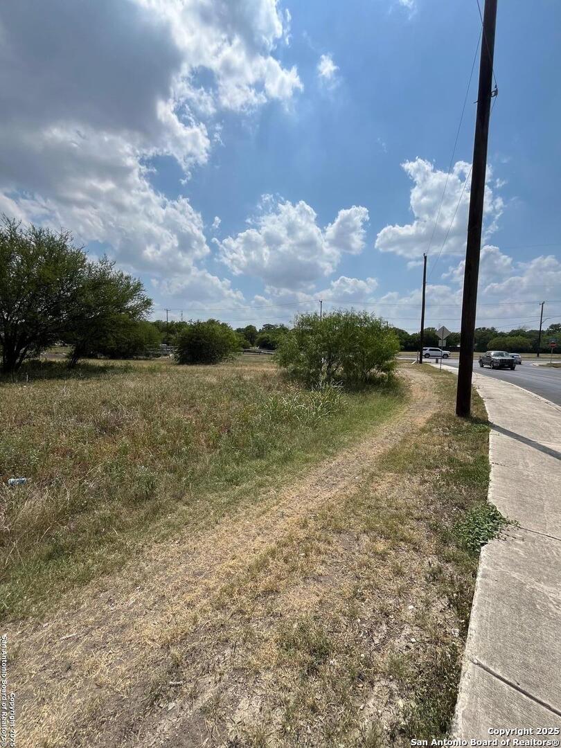 main property photo 5