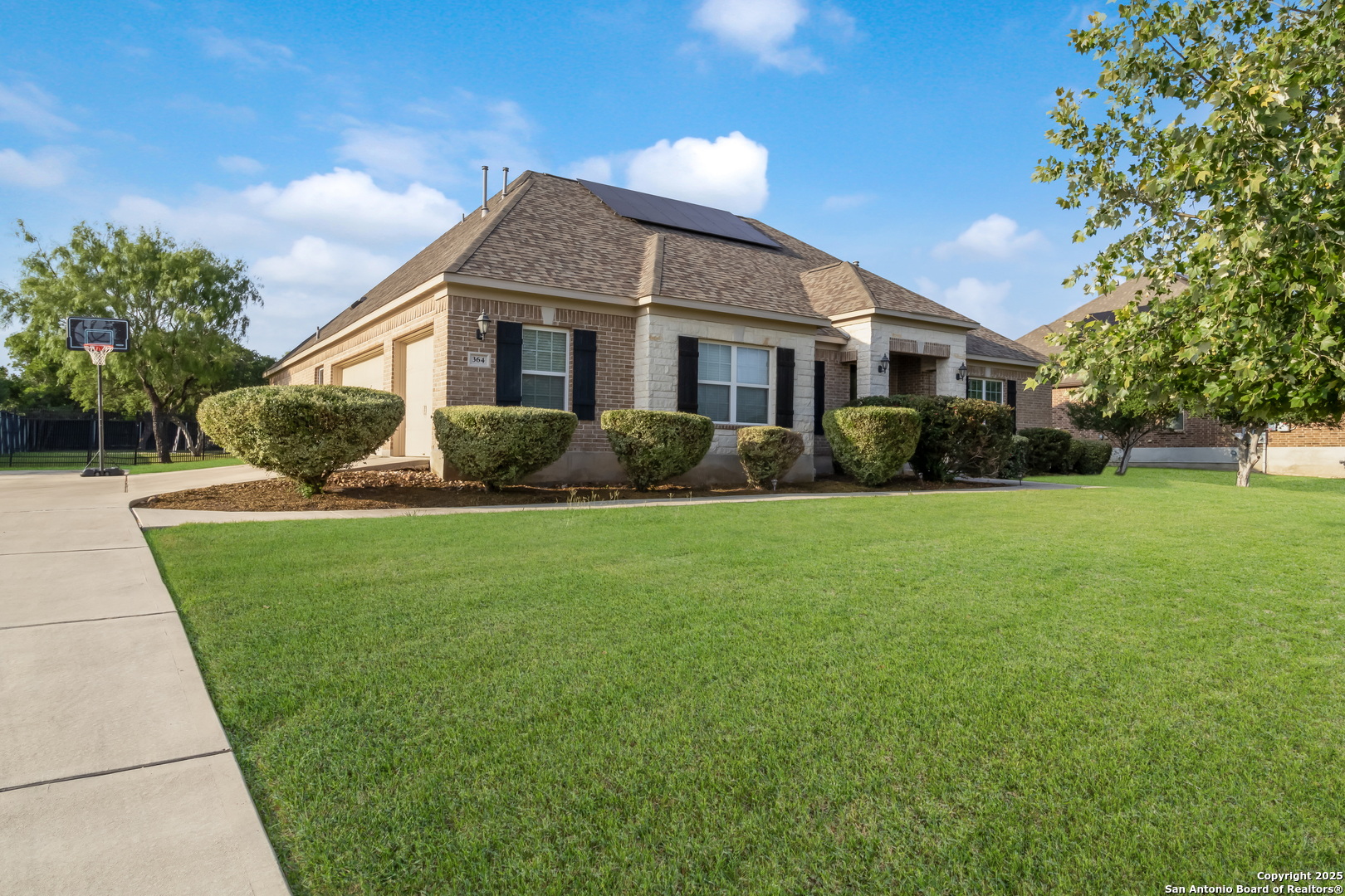 main property photo 16