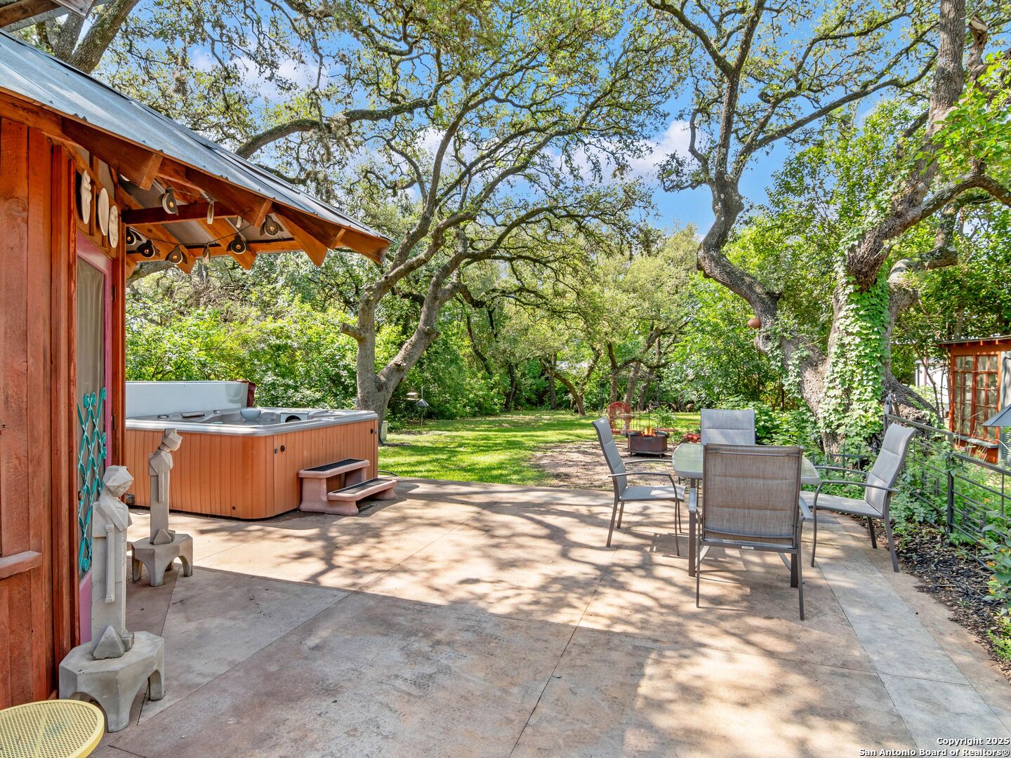 main property photo 29