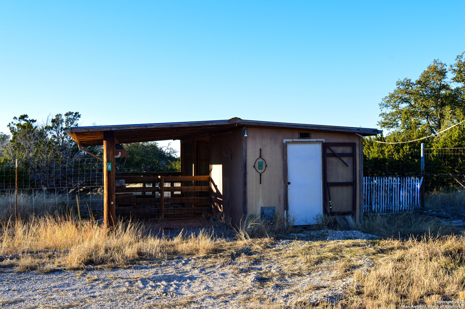 main property photo 21