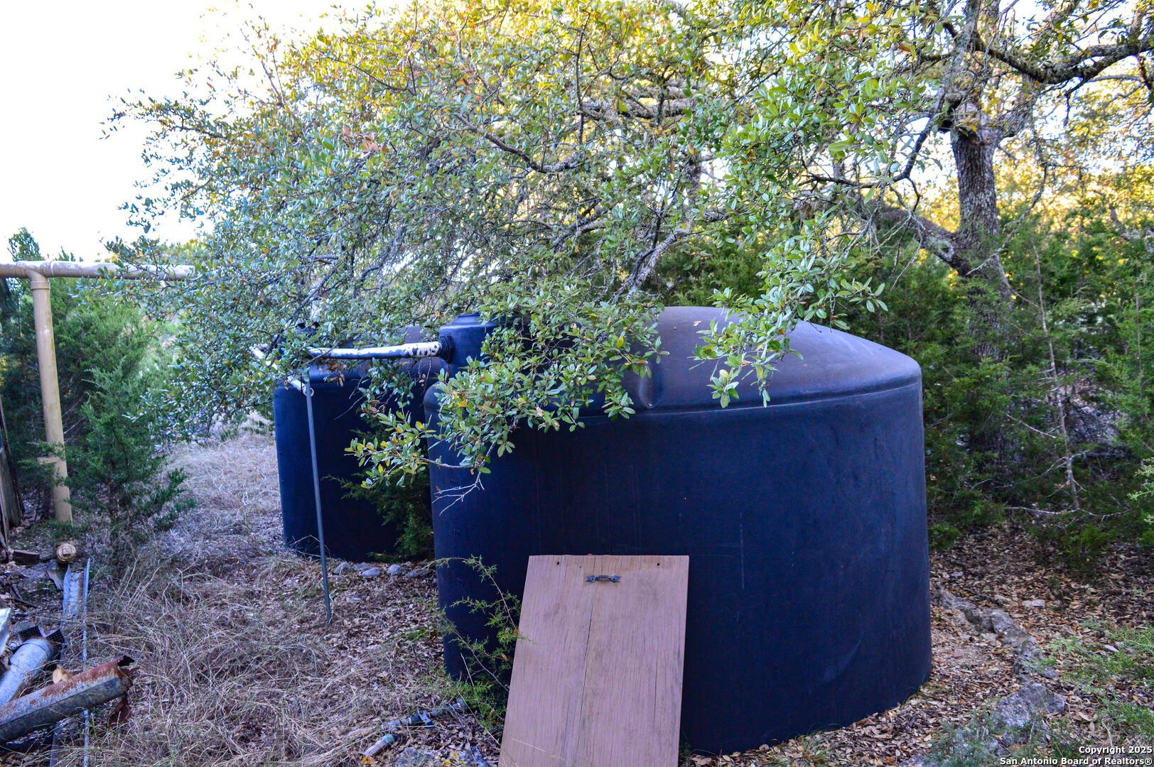 main property photo 26