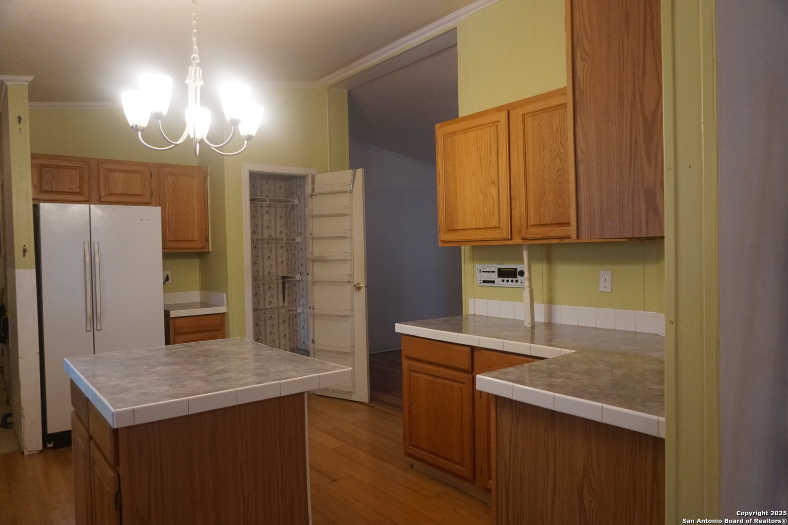 main property photo 9