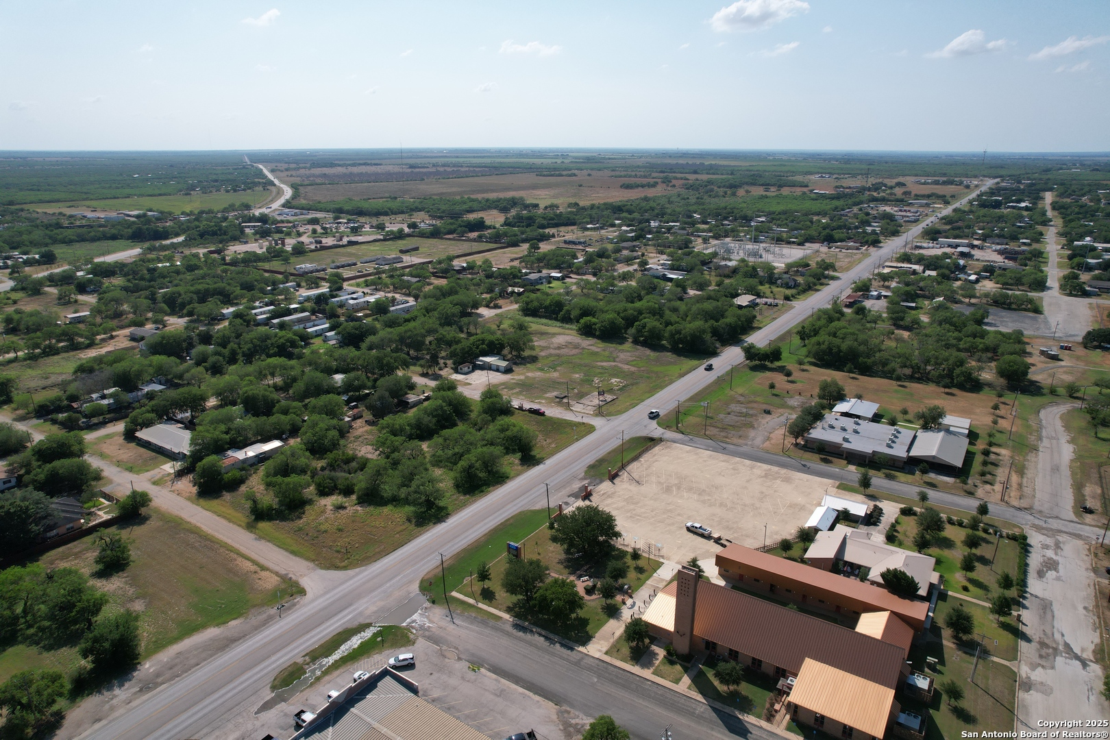 main property photo 13