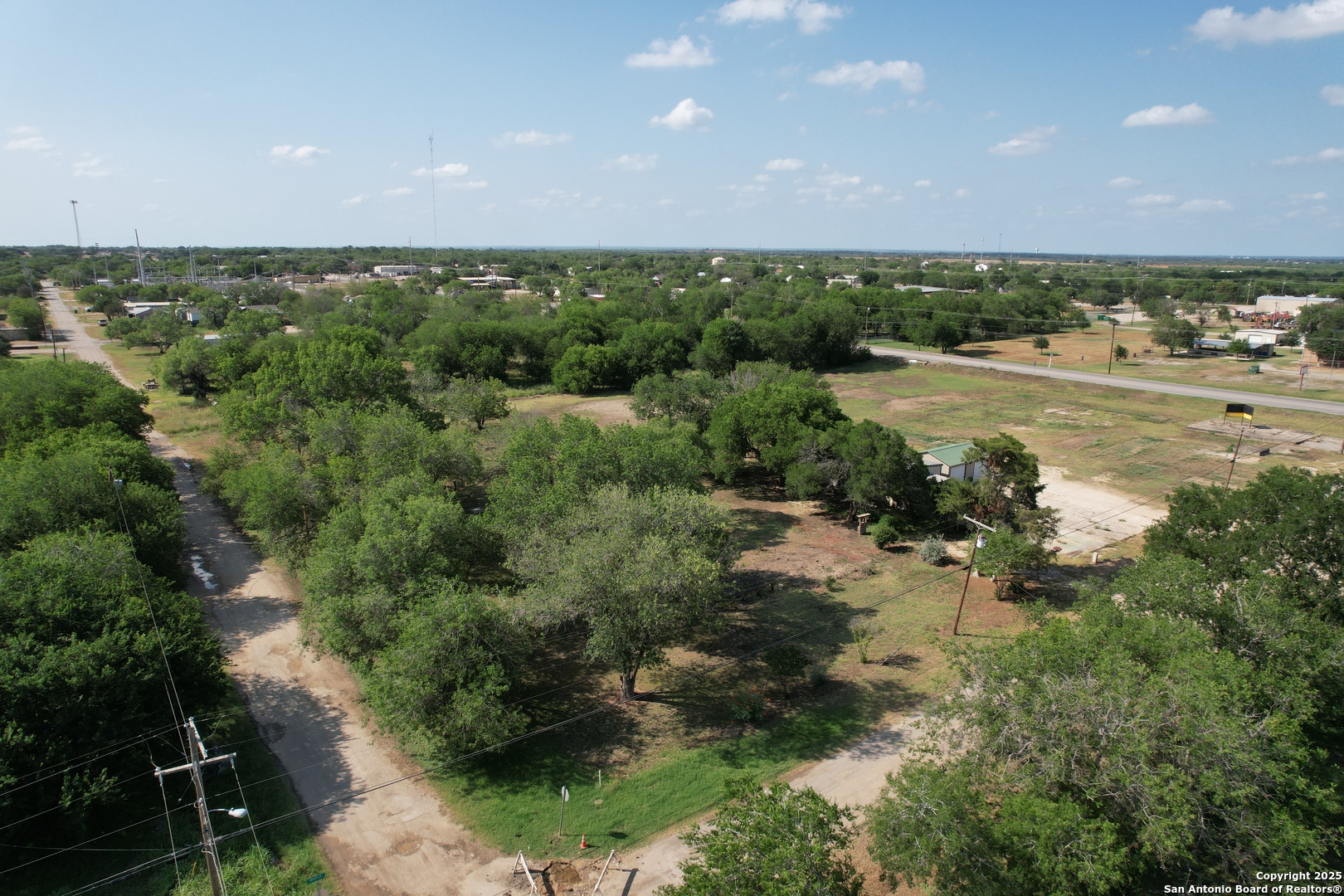 main property photo 9
