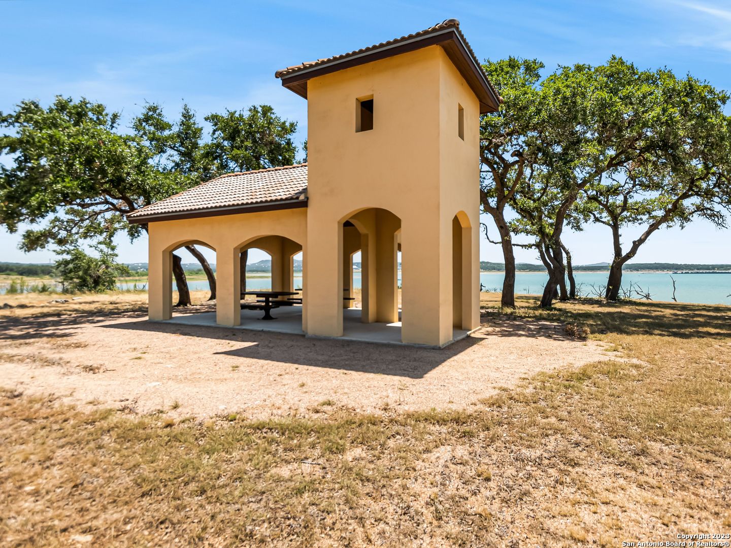 main property photo 26