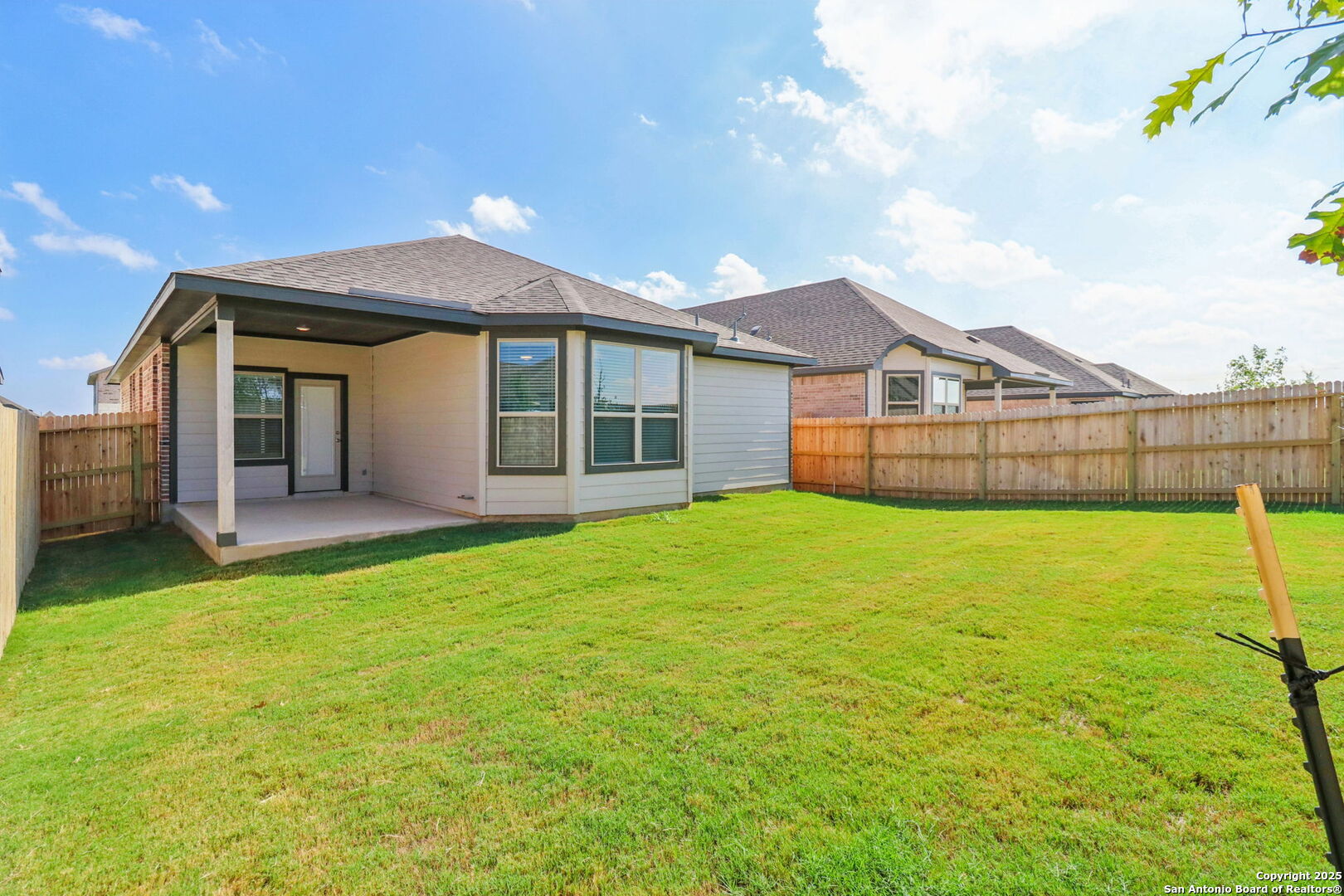 main property photo 37