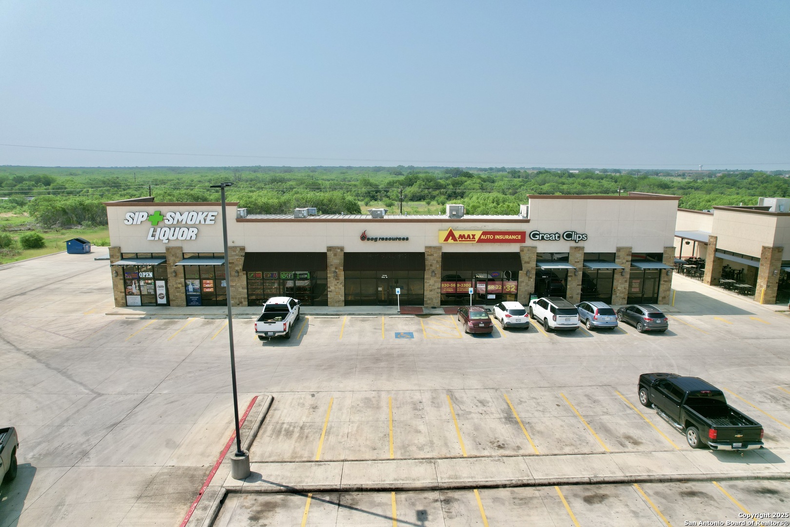 main property photo 6