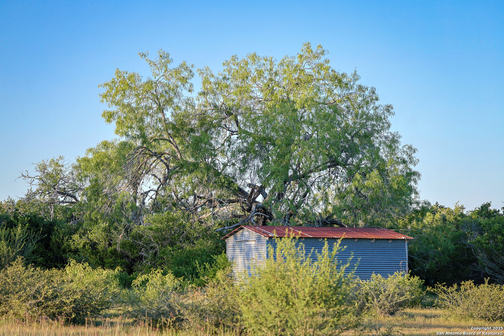 main property photo 20