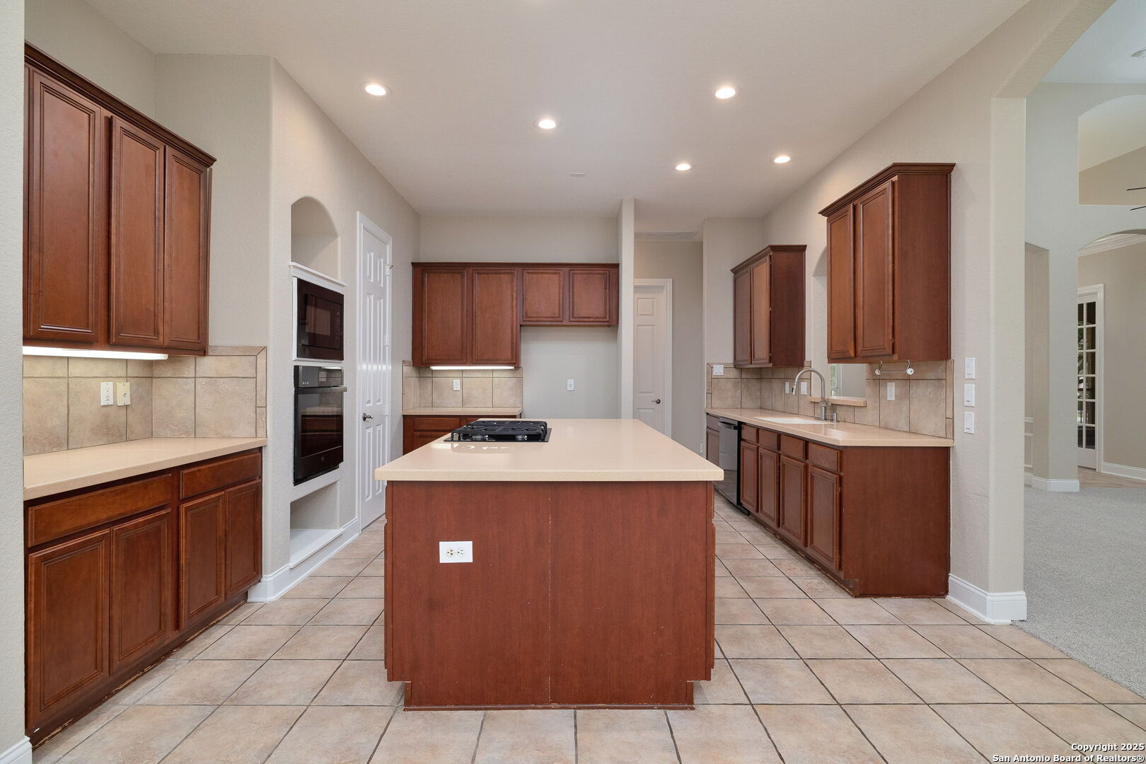 property viewer photo 12