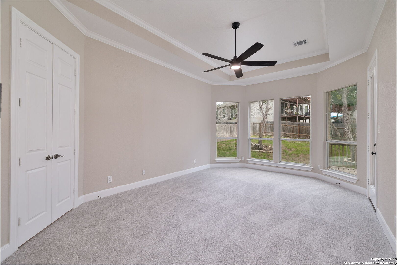 property viewer photo 15