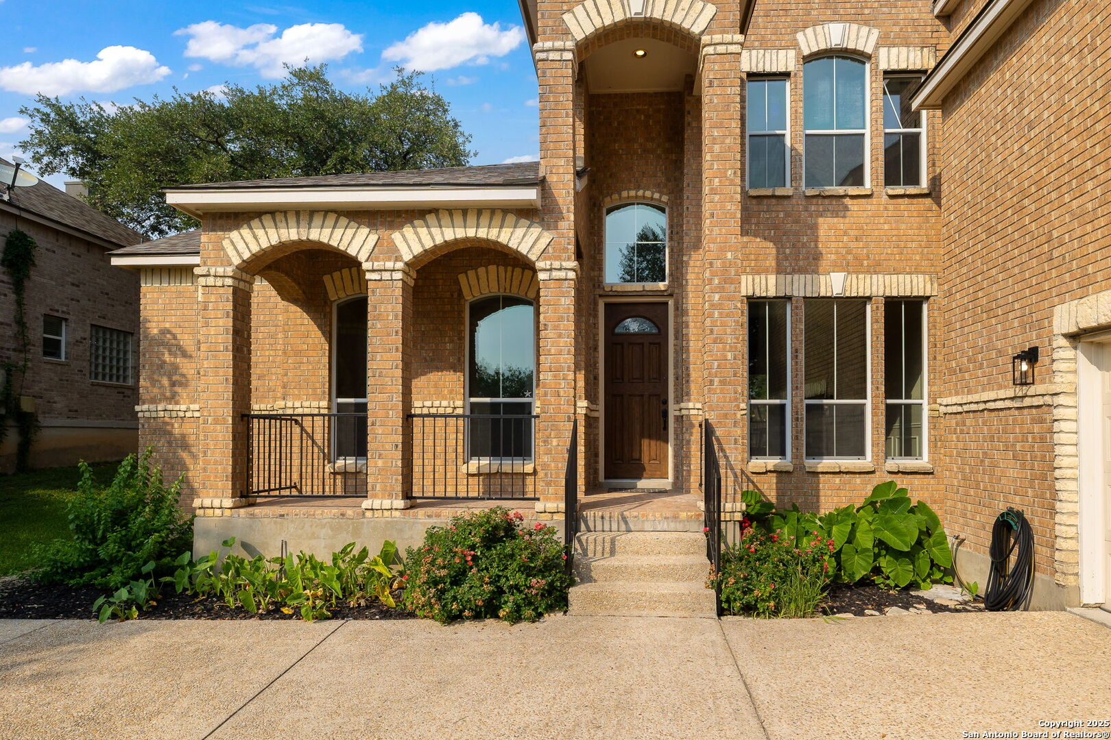 property viewer photo 3