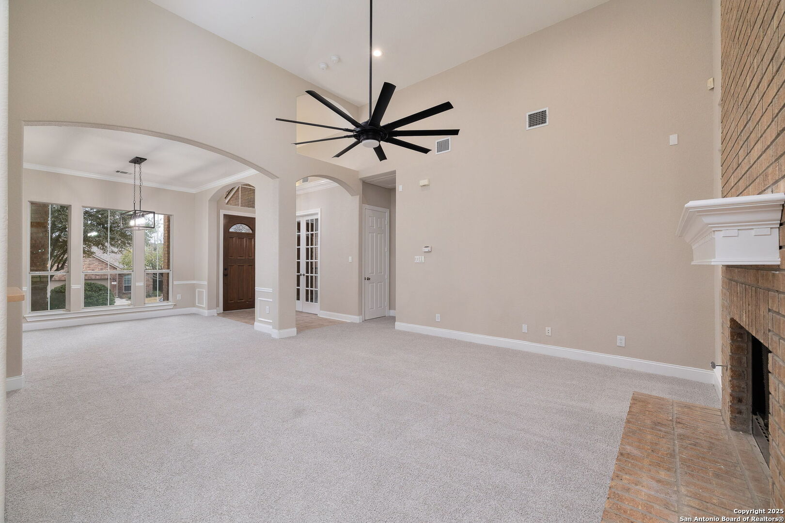 property viewer photo 5