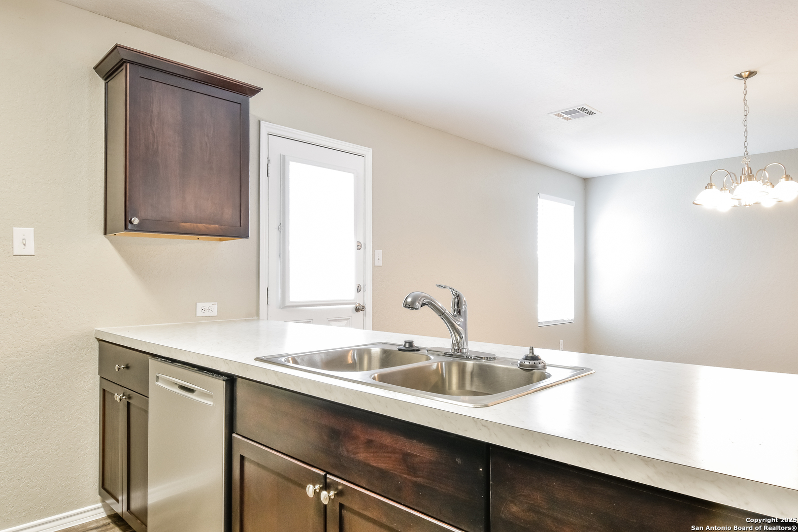 property viewer photo 11