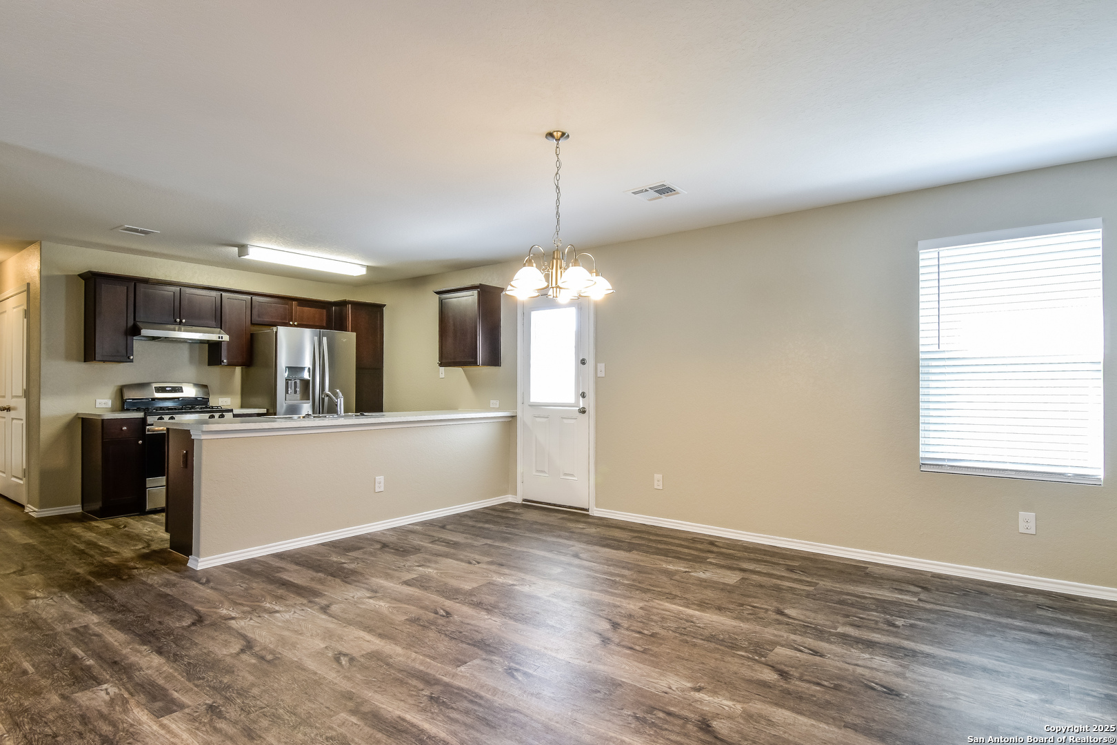 property viewer photo 16