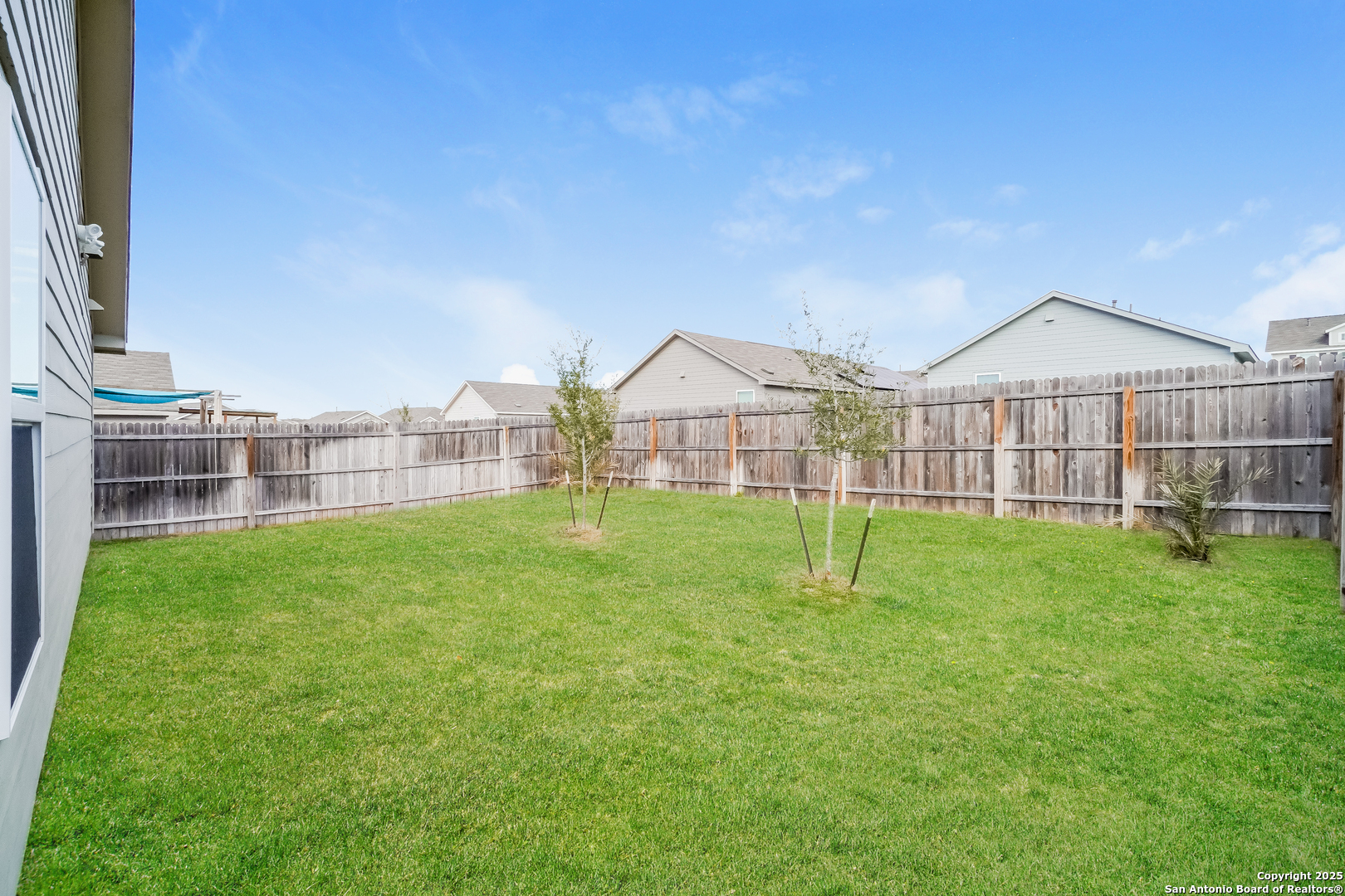 property viewer photo 2