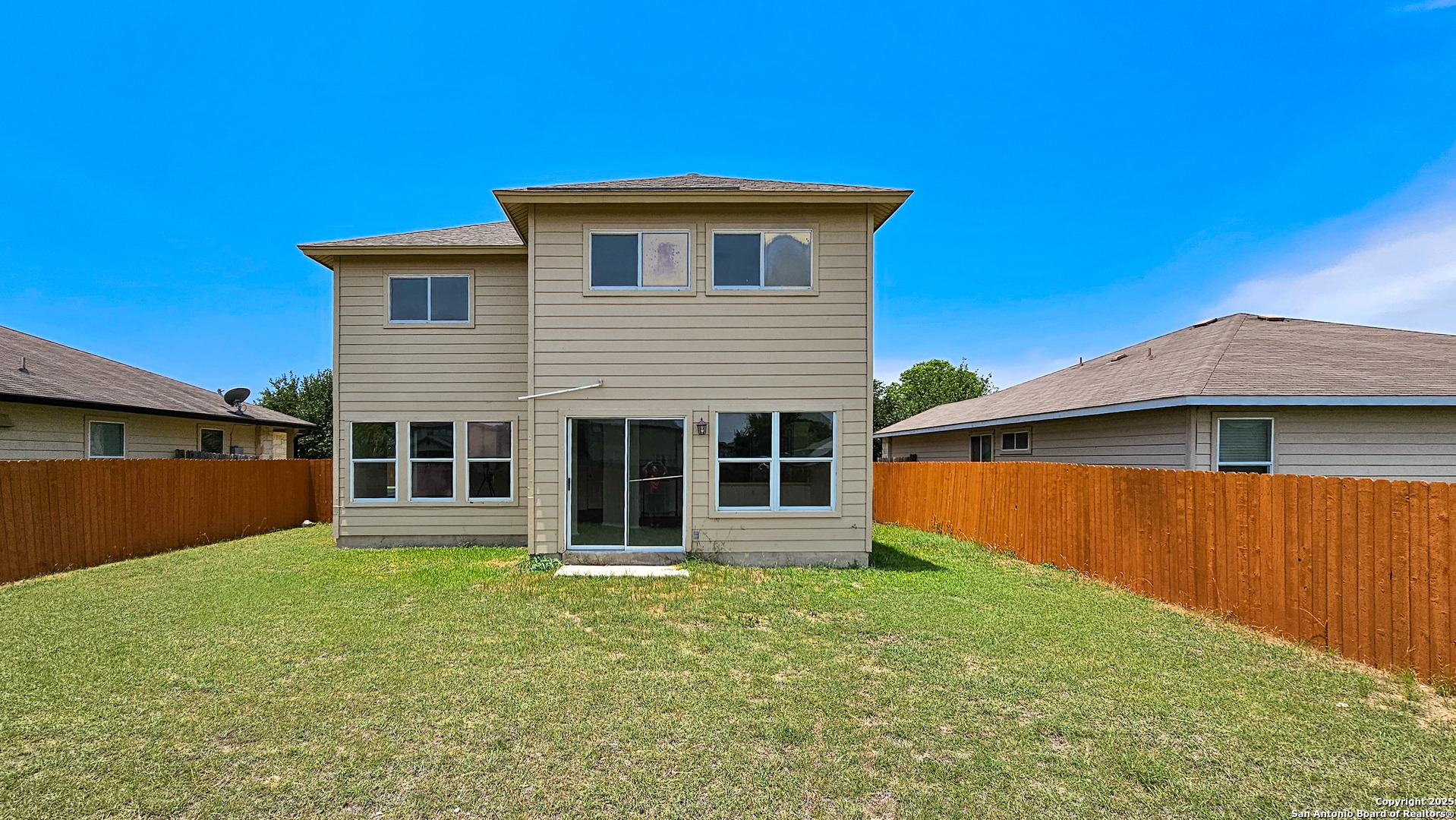 main property photo 30