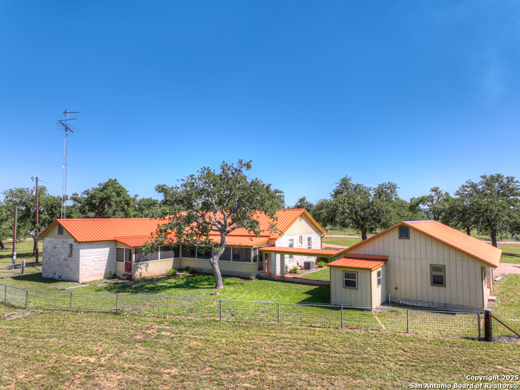 main property photo 29