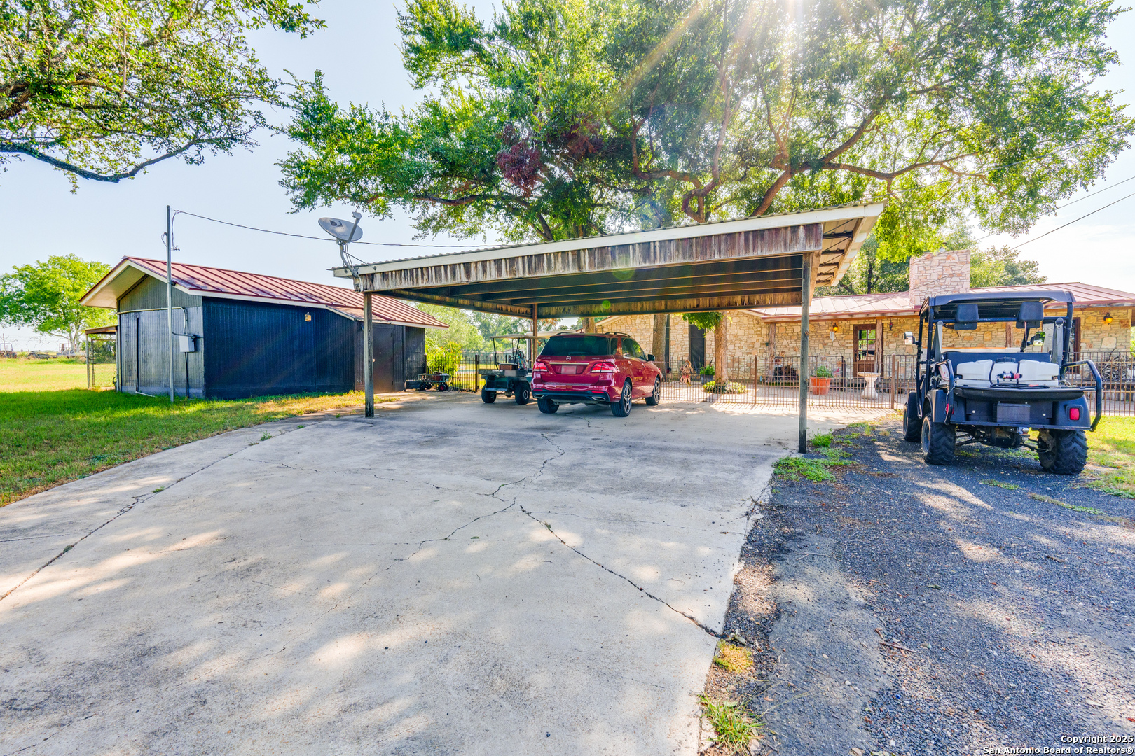 main property photo 21