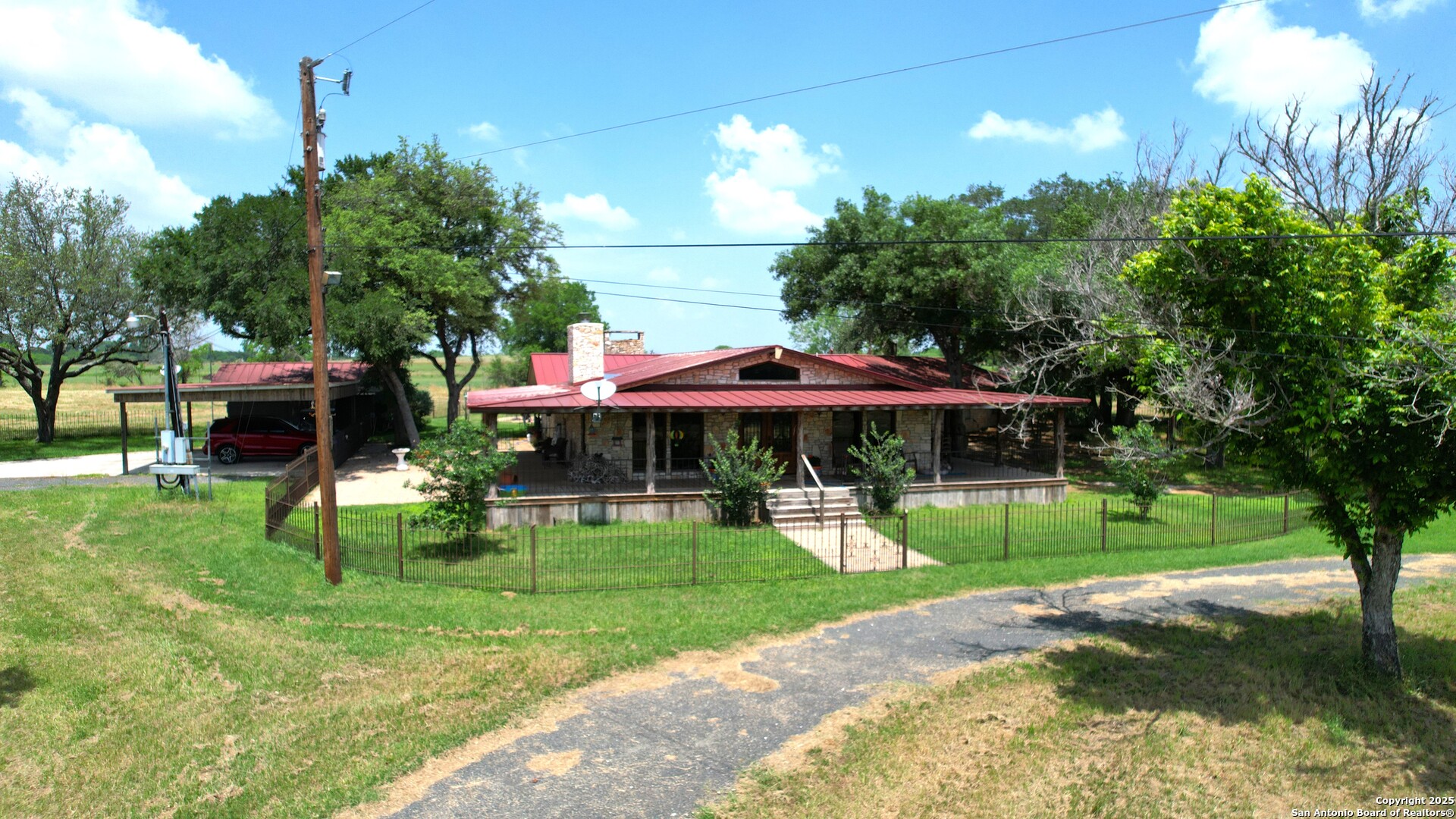 main property photo 36