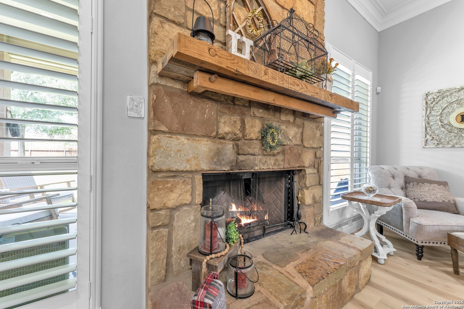 property viewer photo 12