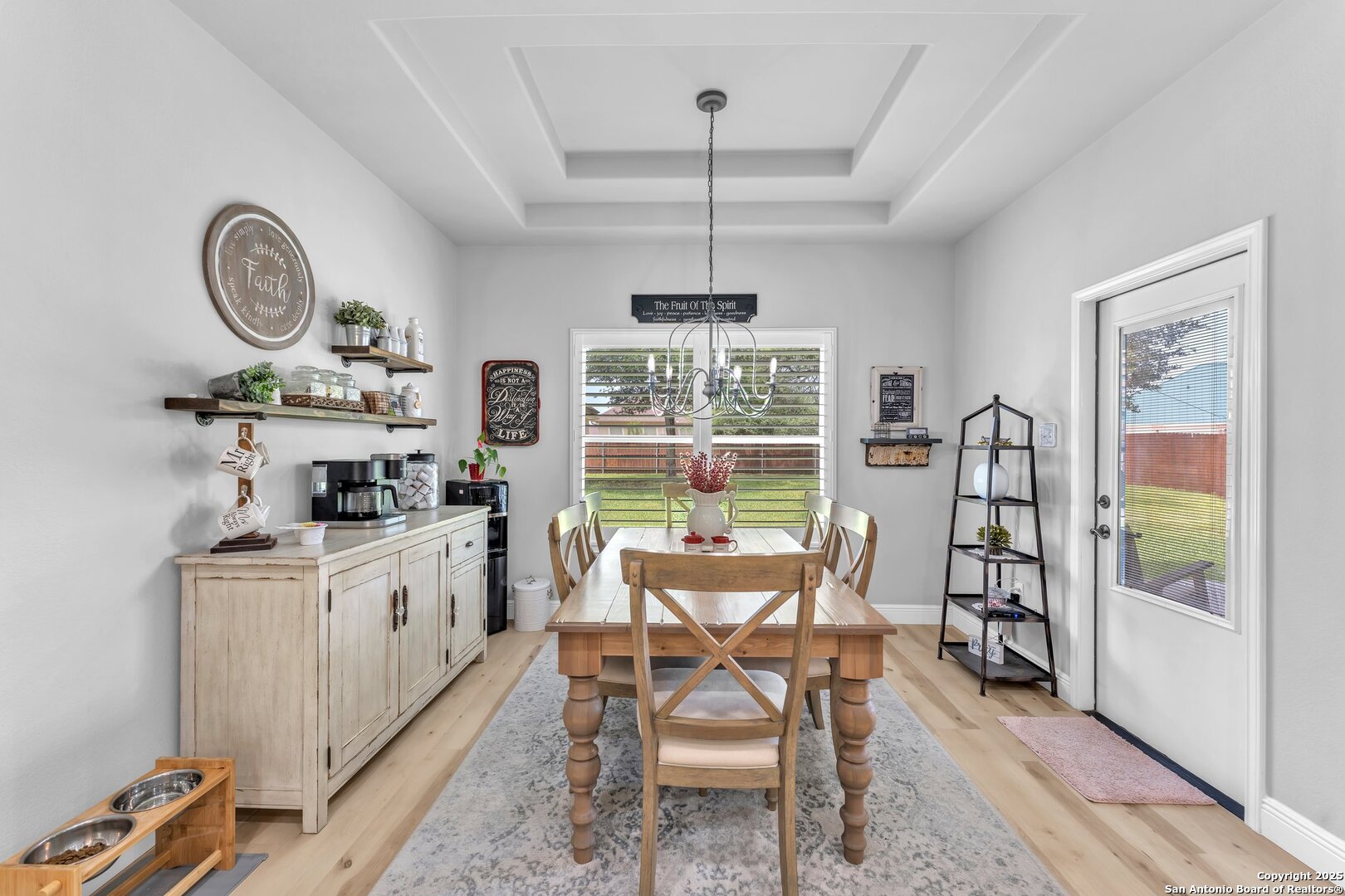 property viewer photo 13