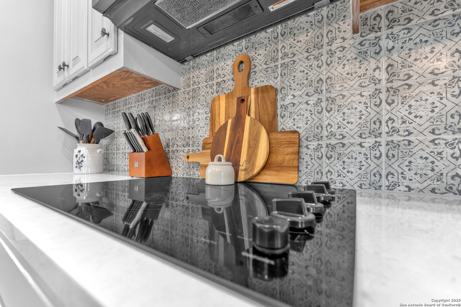 property viewer photo 18