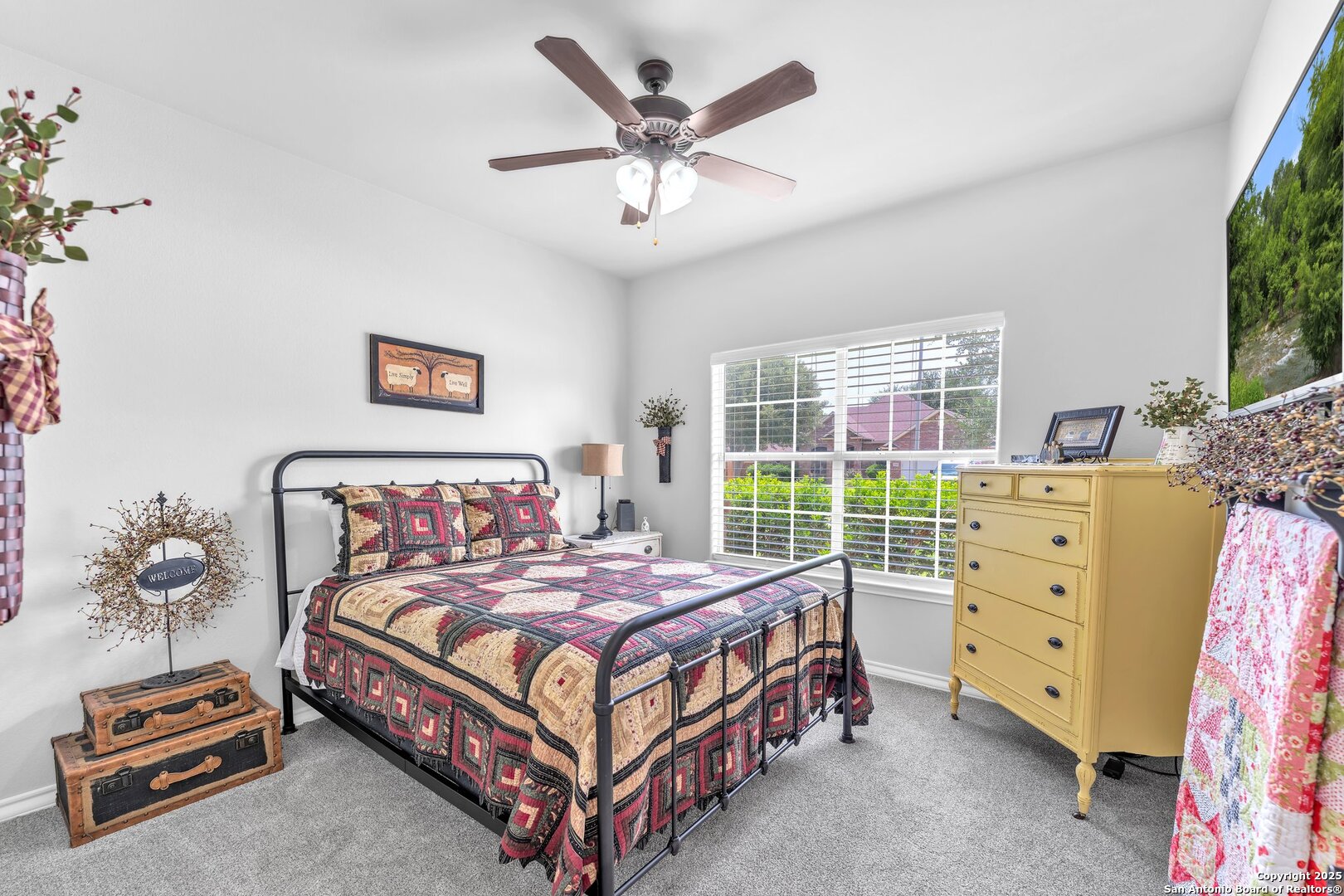 property viewer photo 32