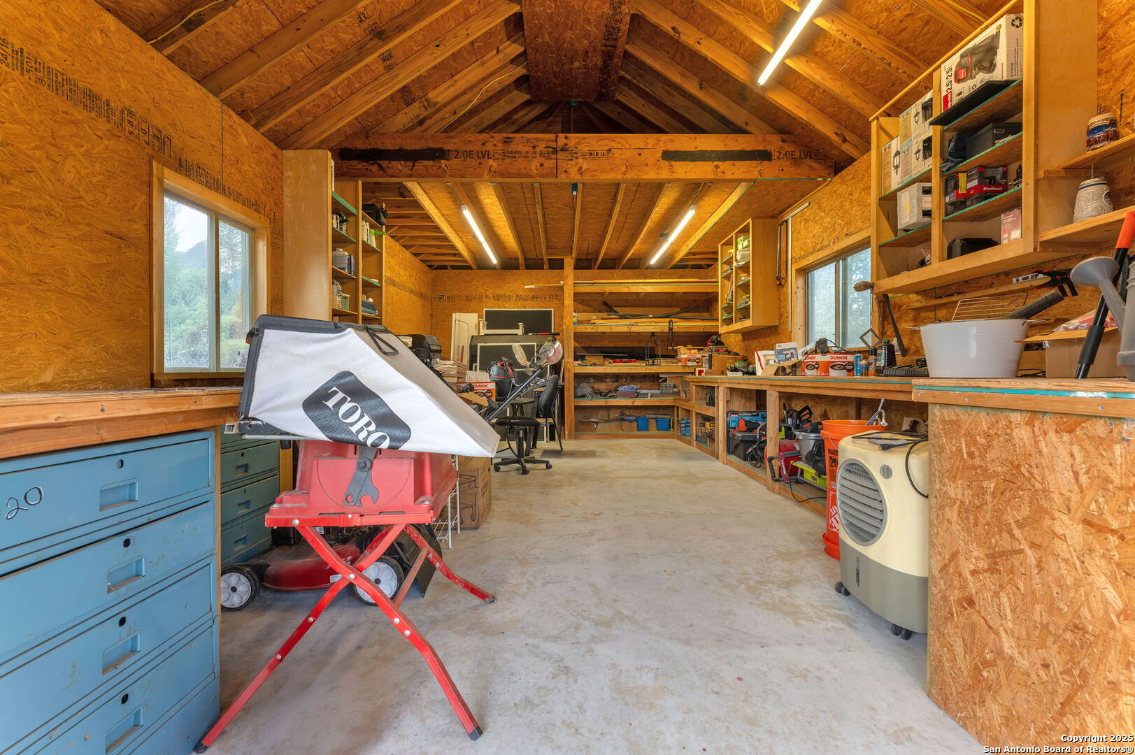 property viewer photo 42