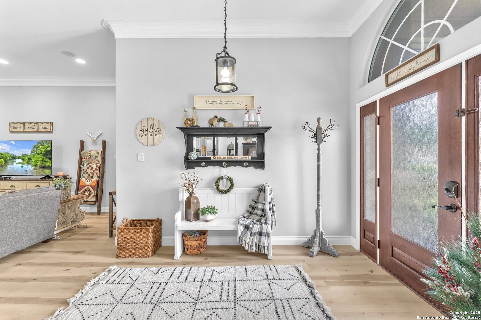 property viewer photo 5