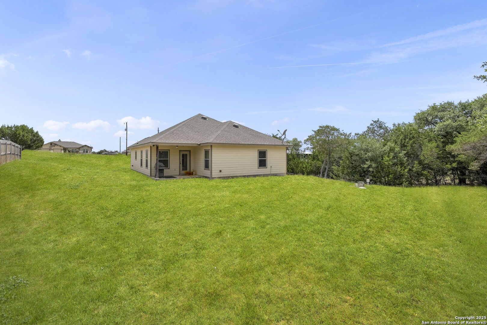 main property photo 21