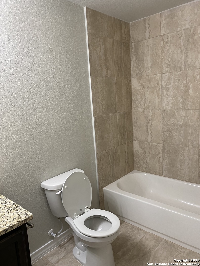 property viewer photo 12