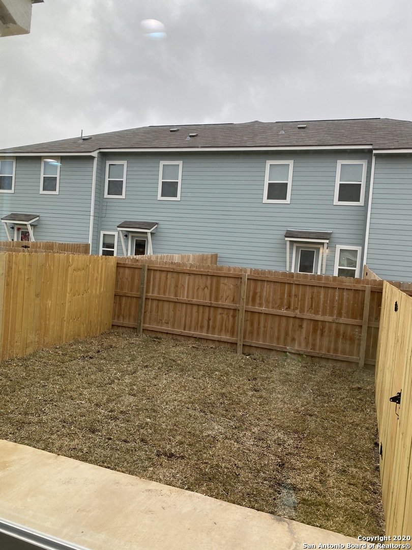 property viewer photo 15