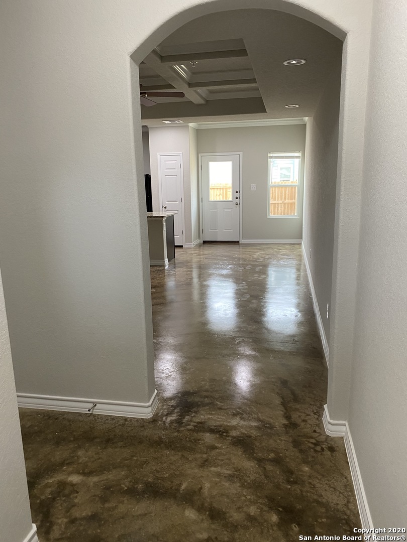 property viewer photo 4