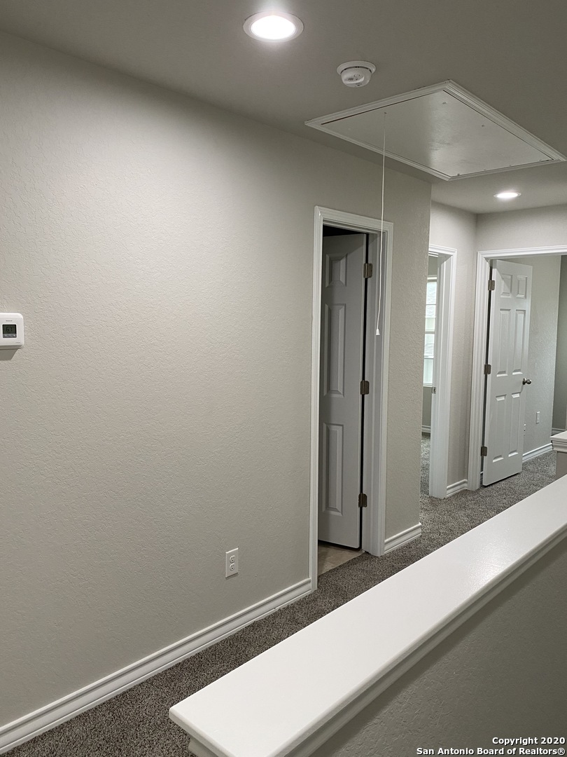 property viewer photo 8