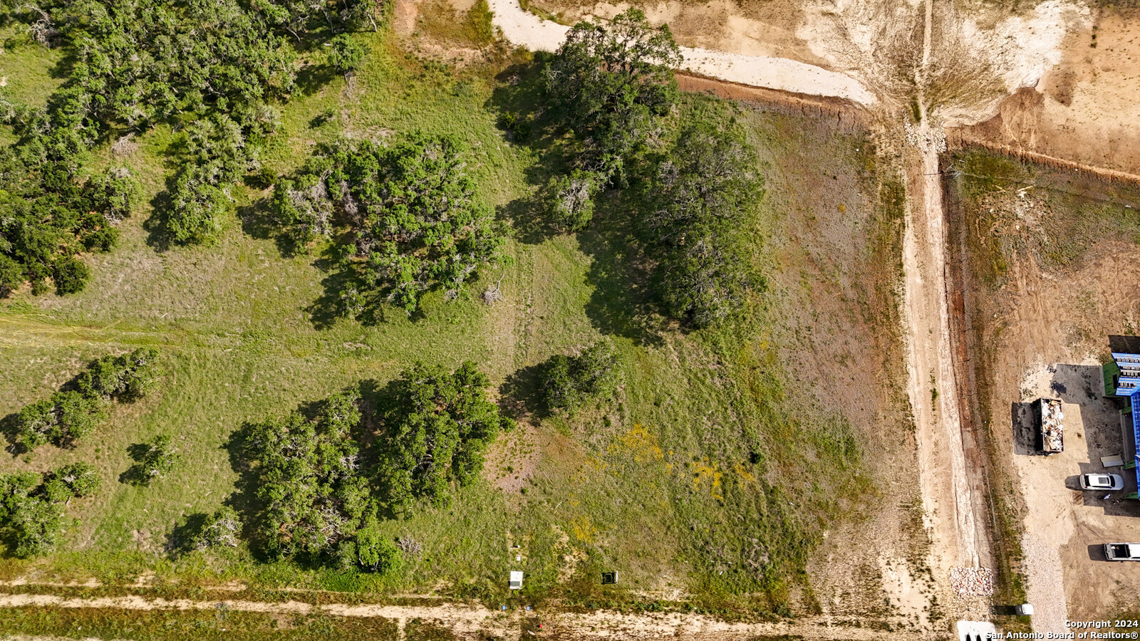 main property photo 20