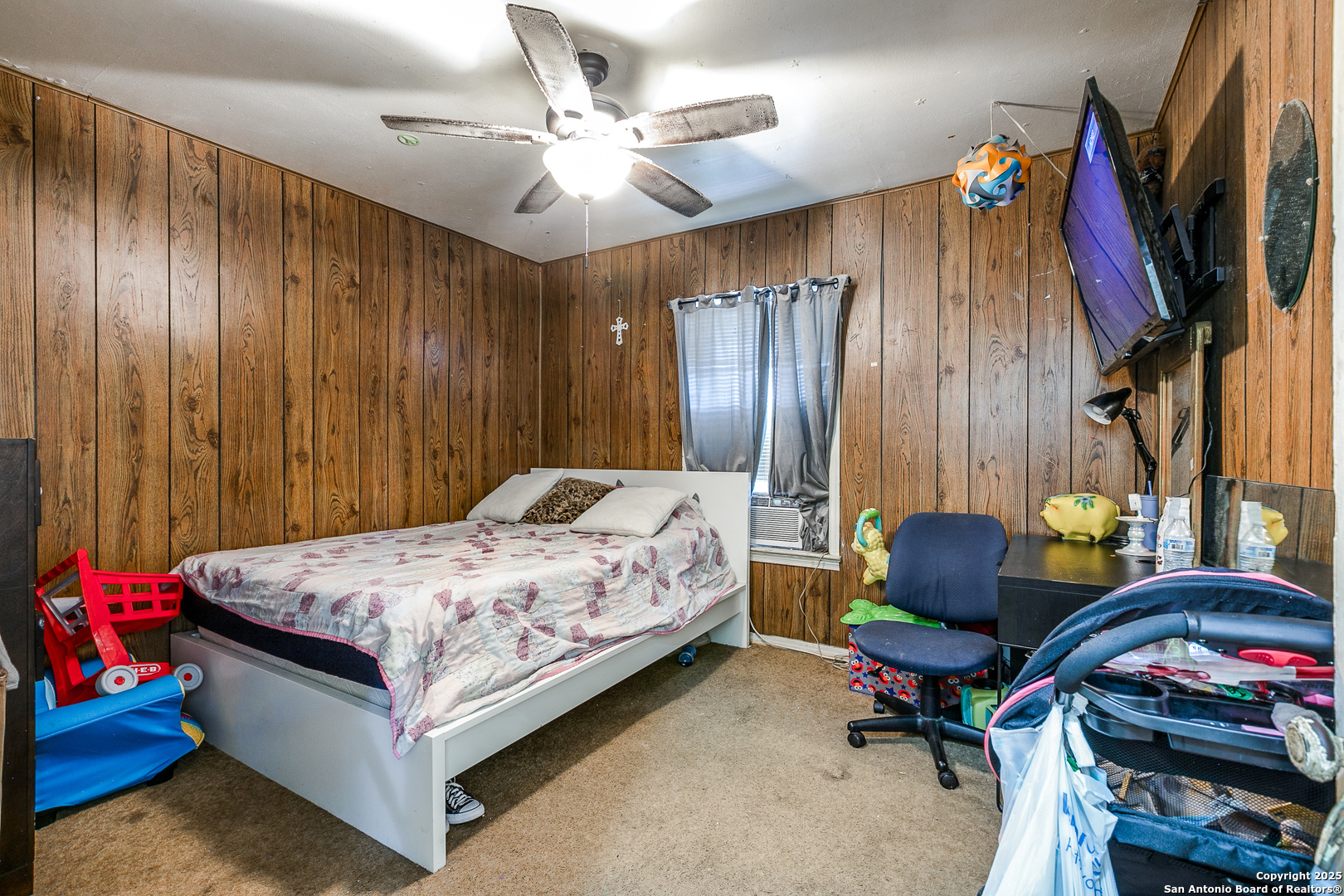 main property photo 13