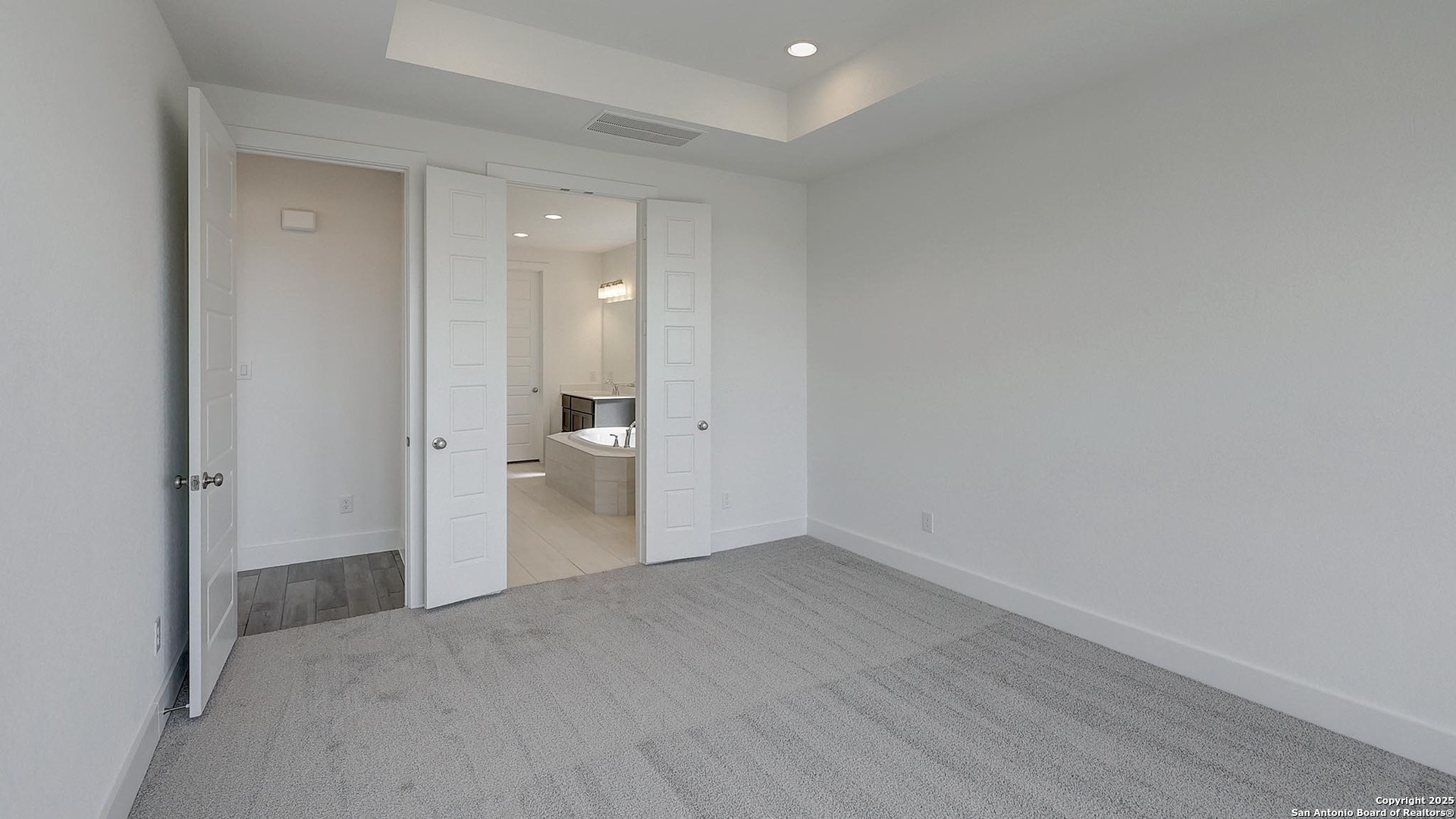 property viewer photo 11