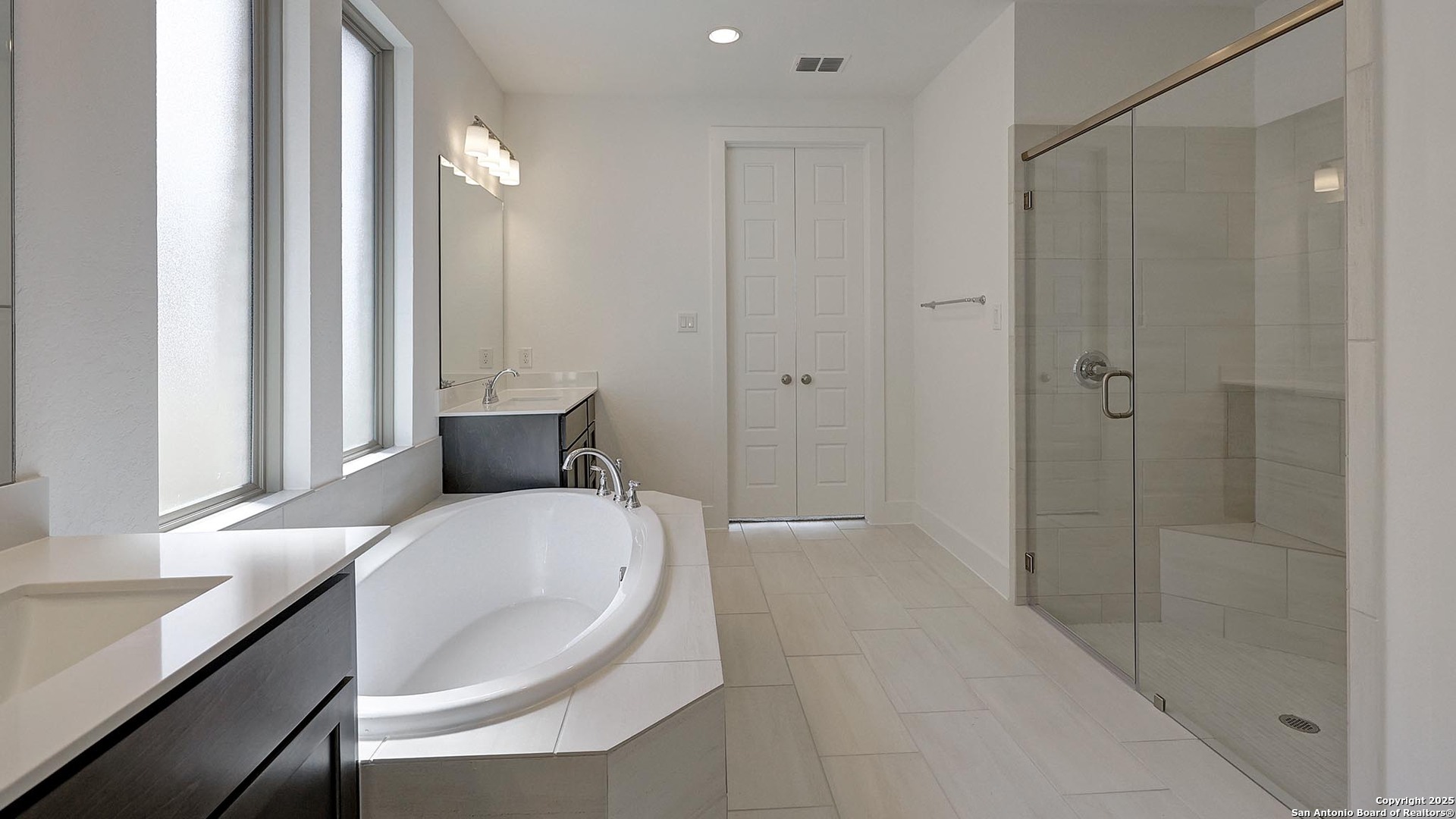 property viewer photo 12