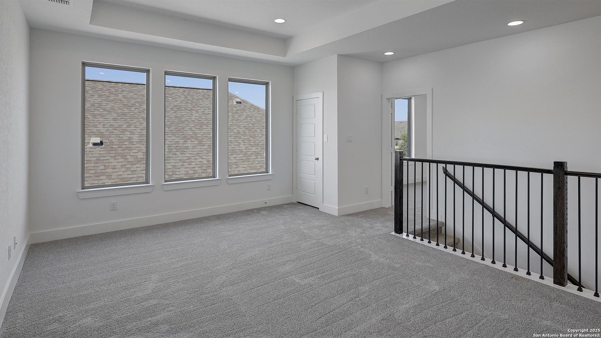 property viewer photo 15