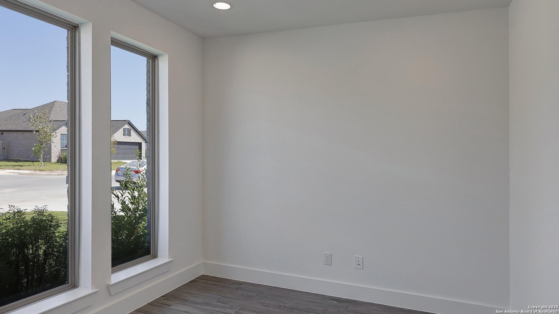 property viewer photo 5
