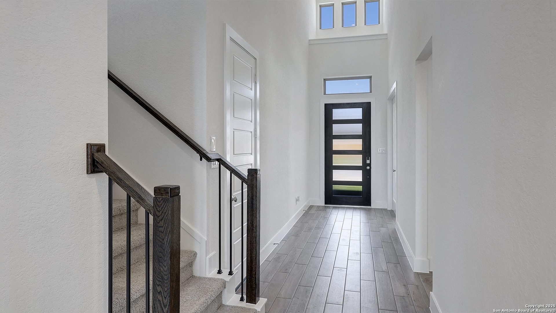 property viewer photo 7