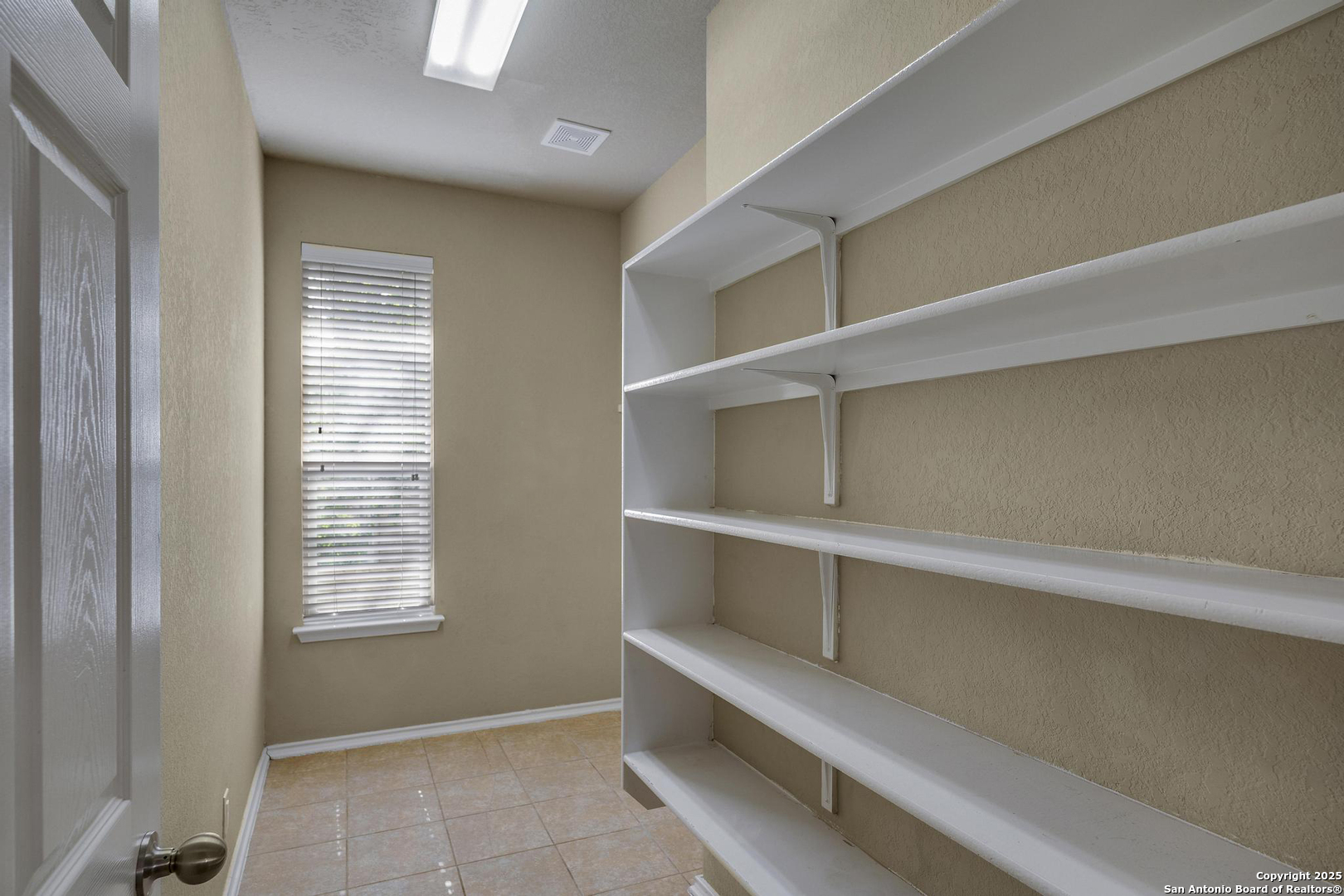 property viewer photo 11
